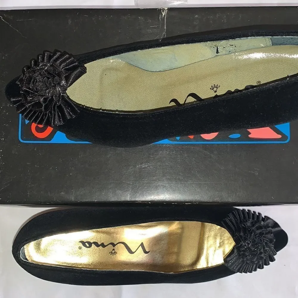 Vintage Nina black velvet kitten heels with satin bow